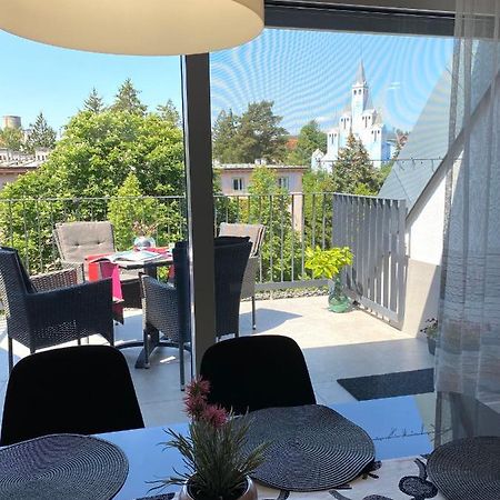 Atrium Apartman Heviz Mit Panoramaterrasse Und Tiefgarage Екстер'єр фото