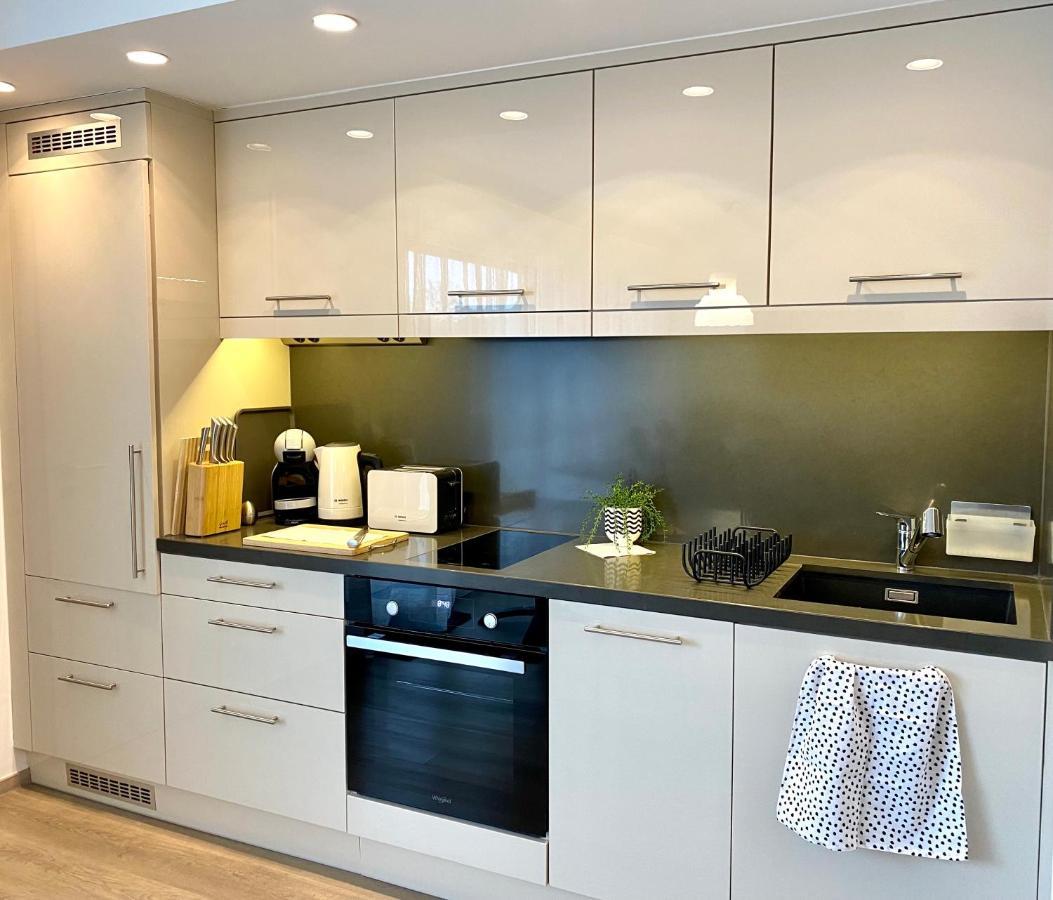 Atrium Apartman Heviz Mit Panoramaterrasse Und Tiefgarage Екстер'єр фото