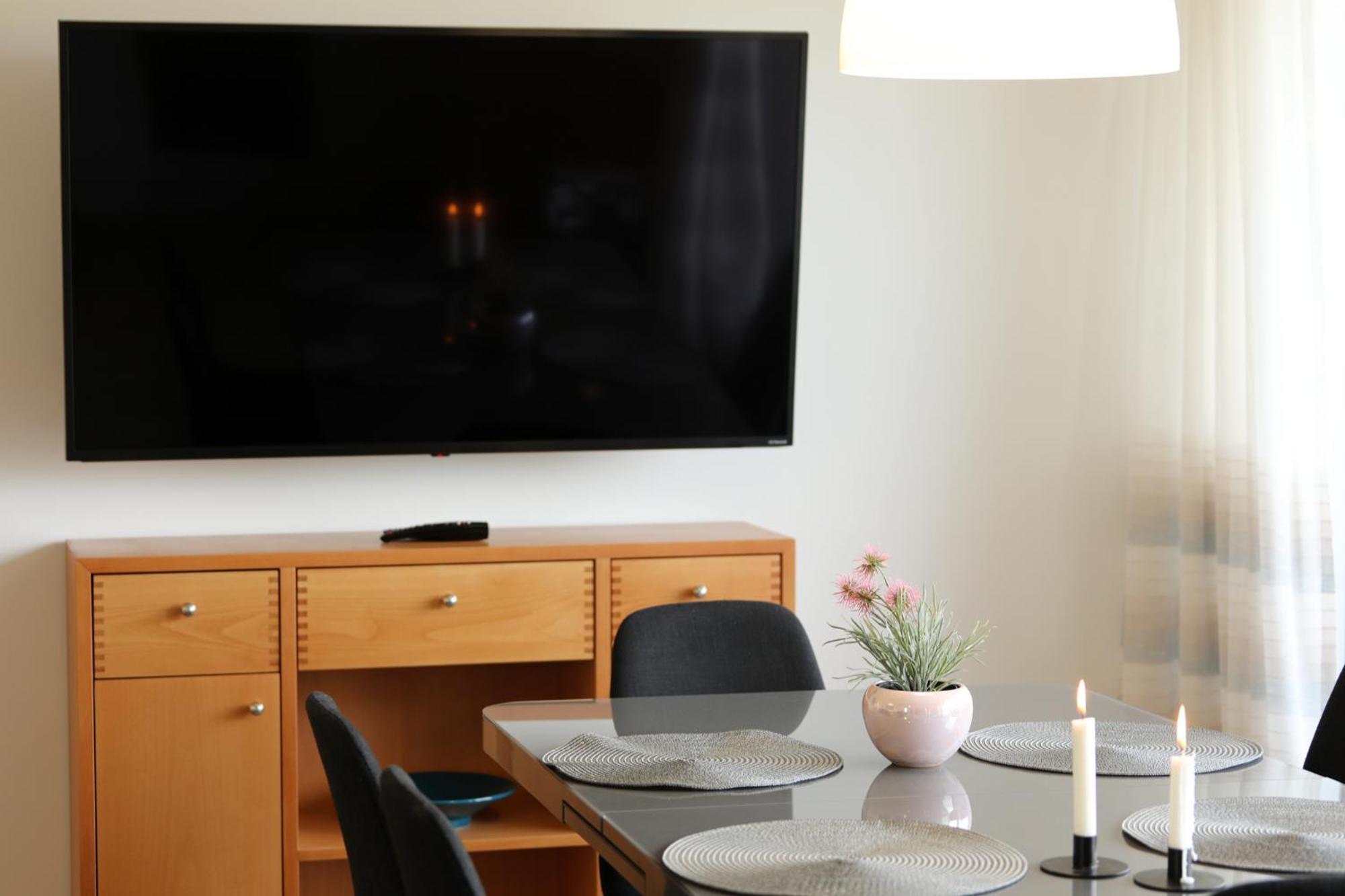 Atrium Apartman Heviz Mit Panoramaterrasse Und Tiefgarage Екстер'єр фото