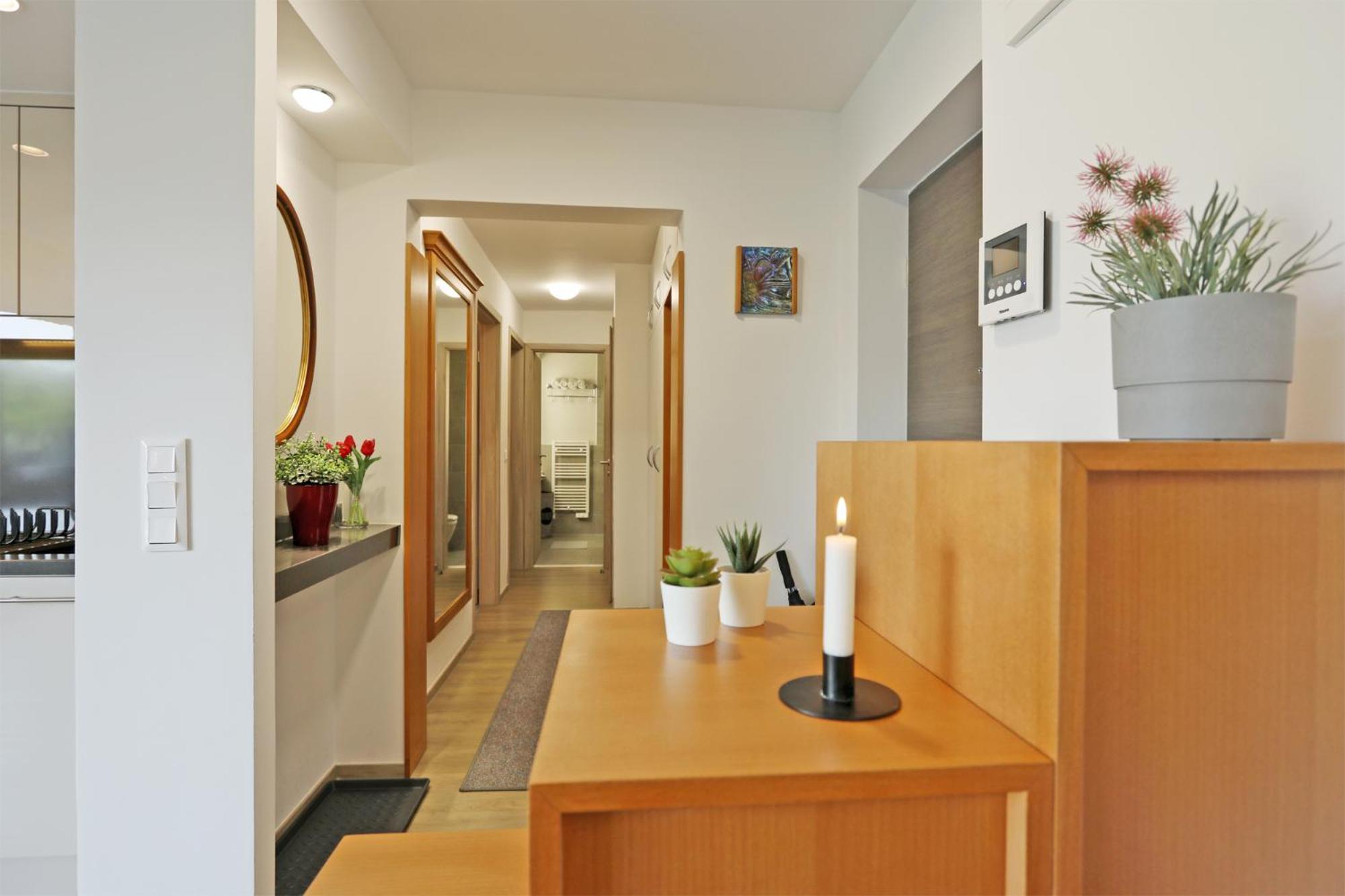 Atrium Apartman Heviz Mit Panoramaterrasse Und Tiefgarage Екстер'єр фото